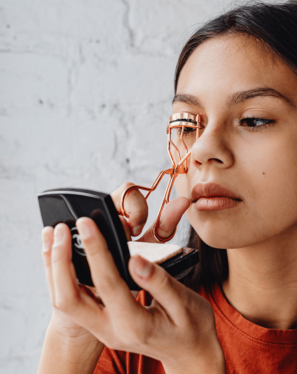 Eyelash Curlers for Stubborn, Straight Lashes