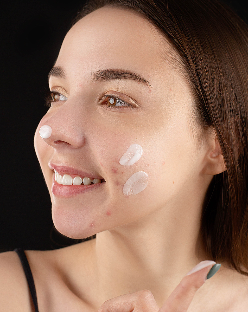 The Best Foundation for Acne Prone Skin 2 is a Budget Buy!