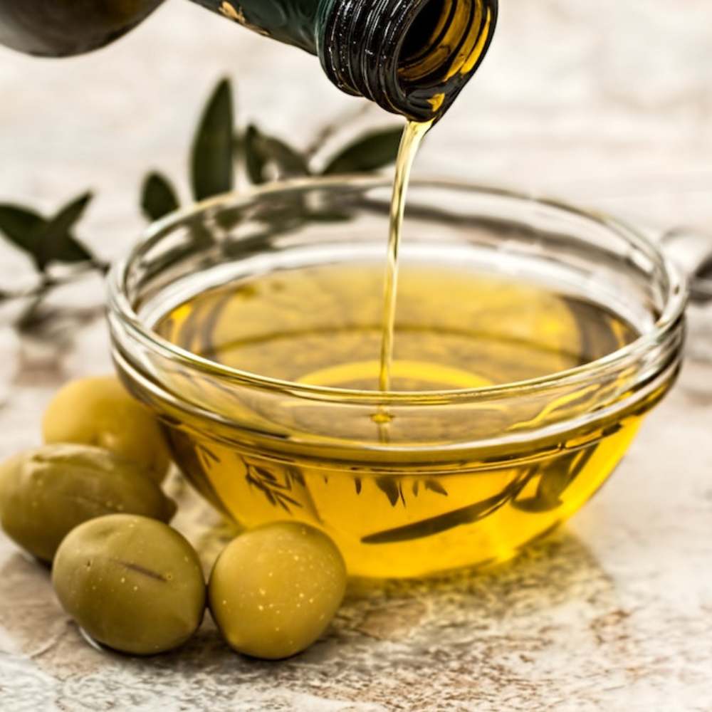 does-olive-oil-clog-pores