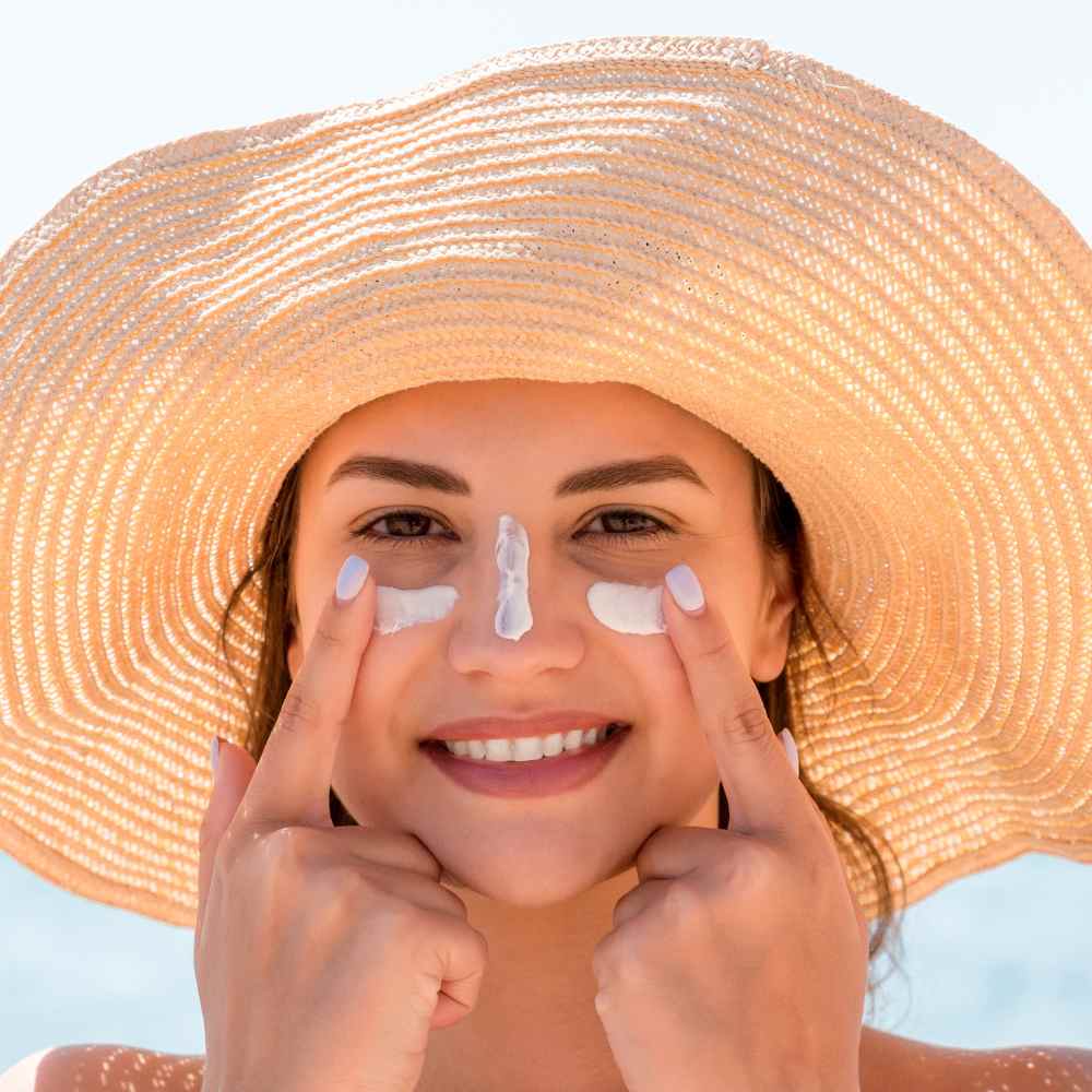 Sunscreen Skincare: The Benefits of Ceramide Sunscreen