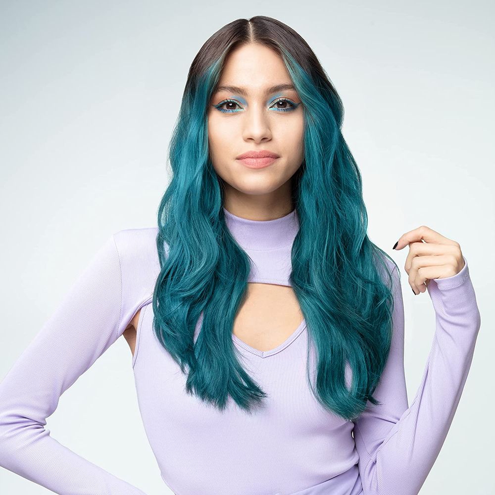 Head Turning Teal Hair Dye That You Should Try in 2023!