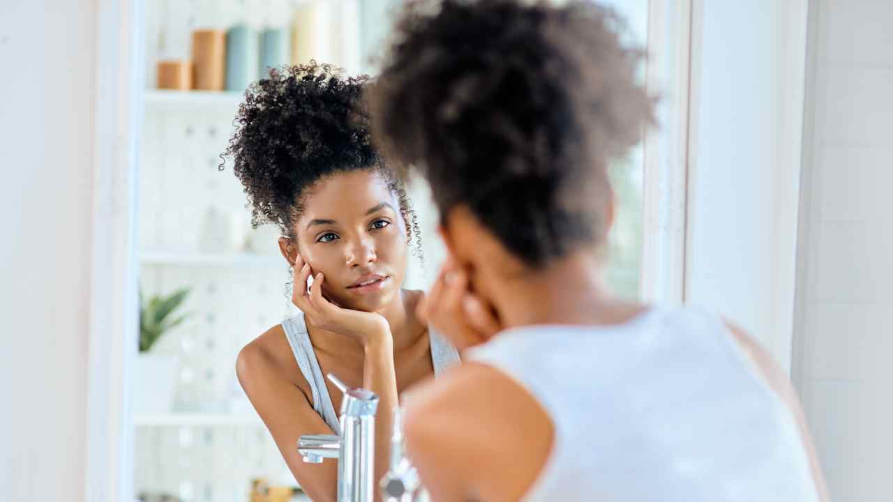 Does Coconut Oil Clog Pores? A Dermatologist Answers!