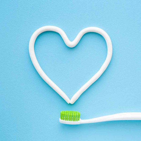 Weird Skin Trend Does Toothpaste Get Rid of Blackheads?